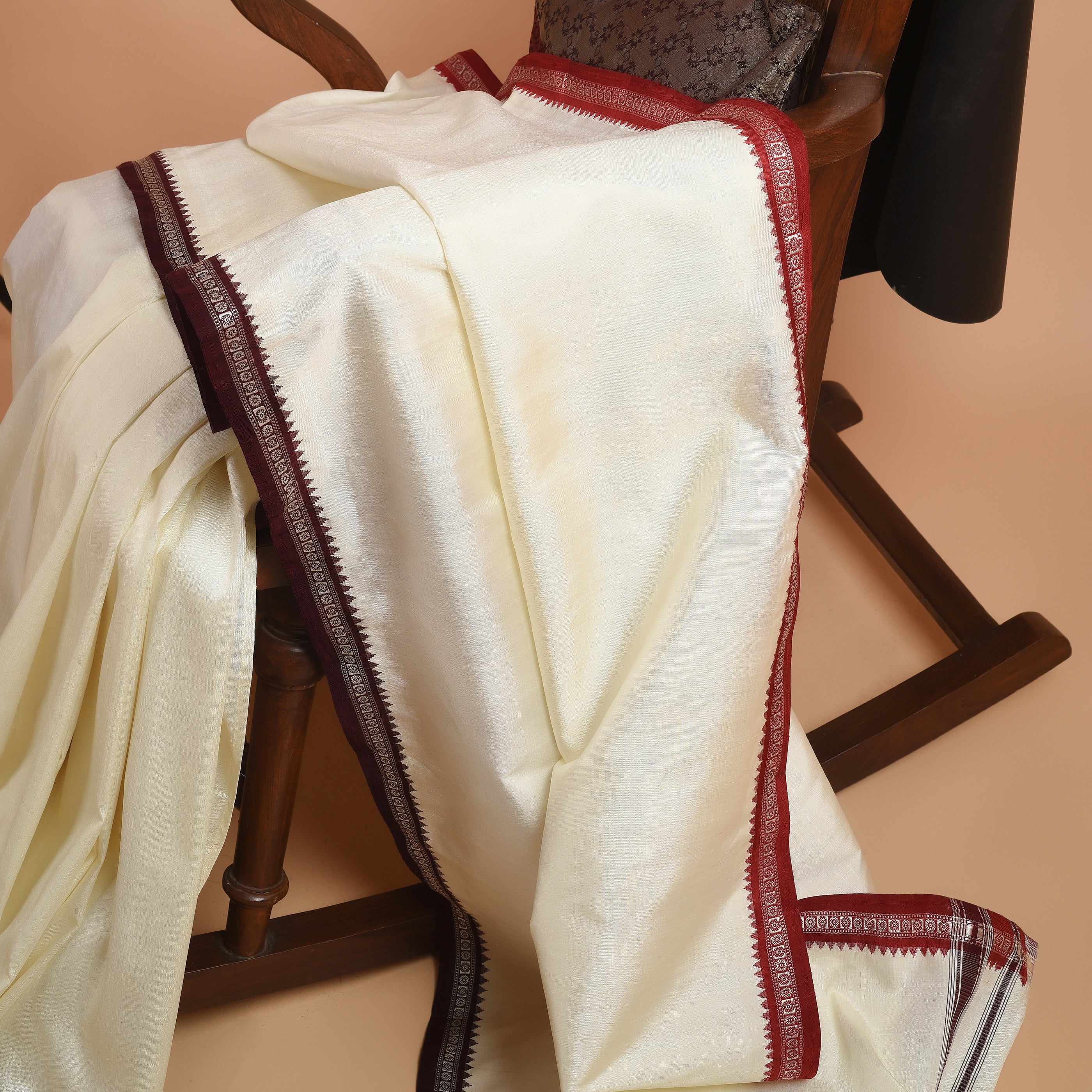 SANJUKTA Handwoven Silk Saree - Ivory