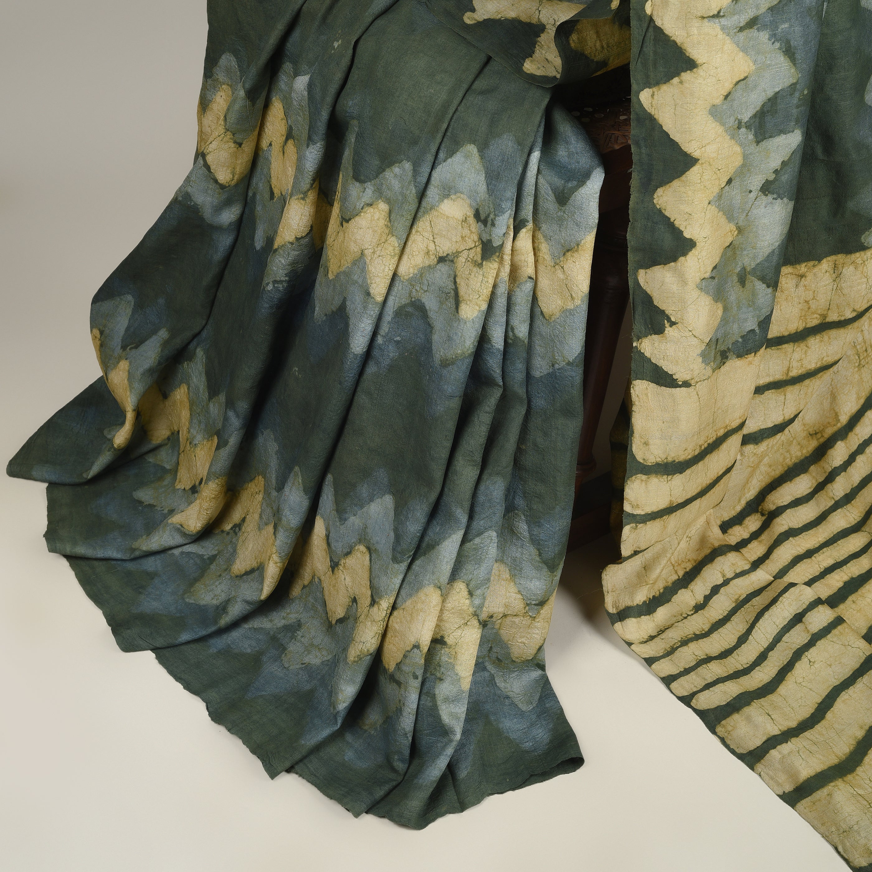 DABU ZIG ZAG  Tussar Silk Sari - Green