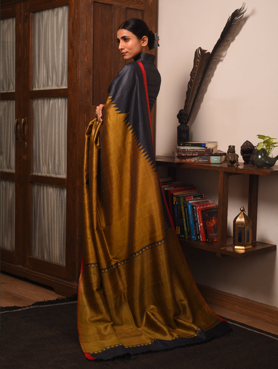 BADHTE KADAM KUMBHA Tussar Silk Saree - Black Gold - Vriksh Designs