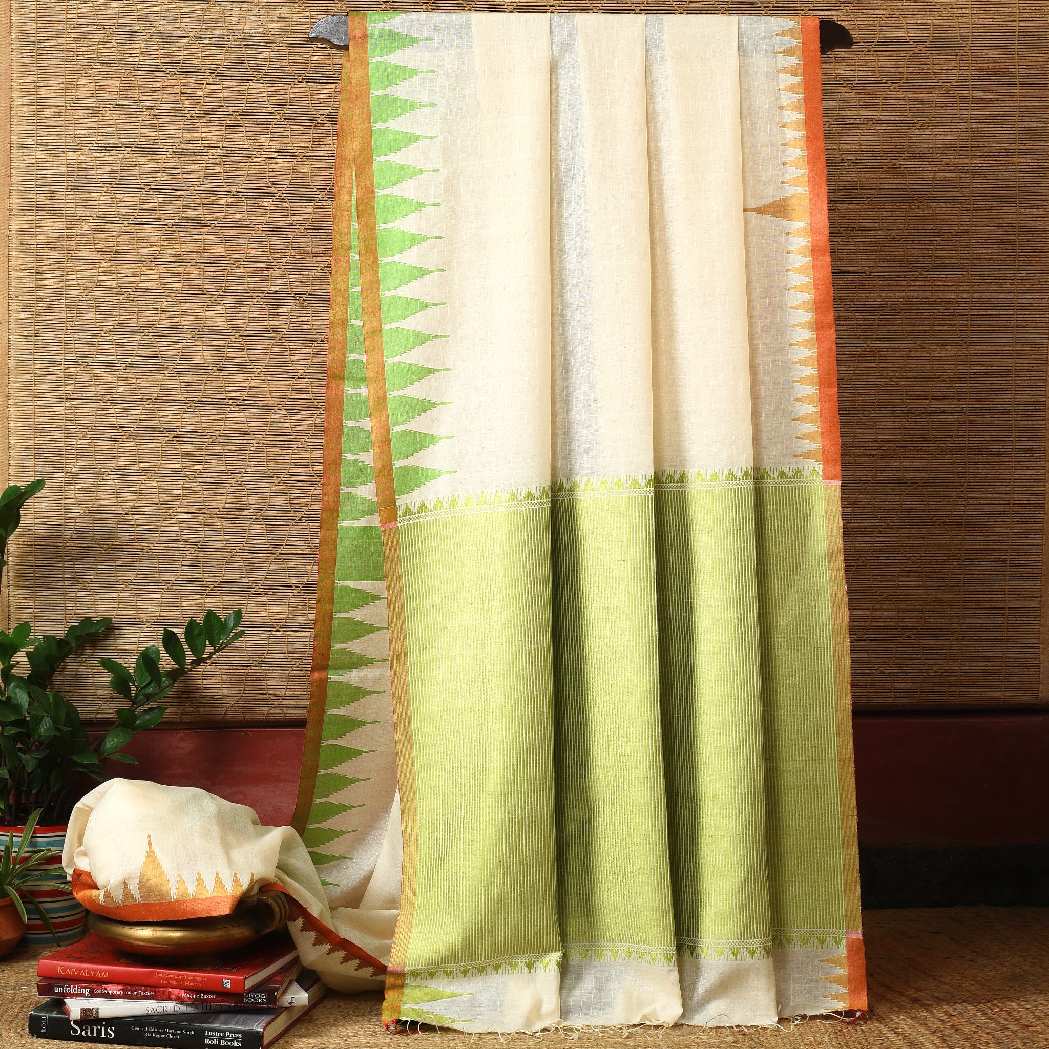 DESI KUMBHA Handwoven Tussar/Cotton Saree - Ivory Gold Green Border - Vriksh Designs