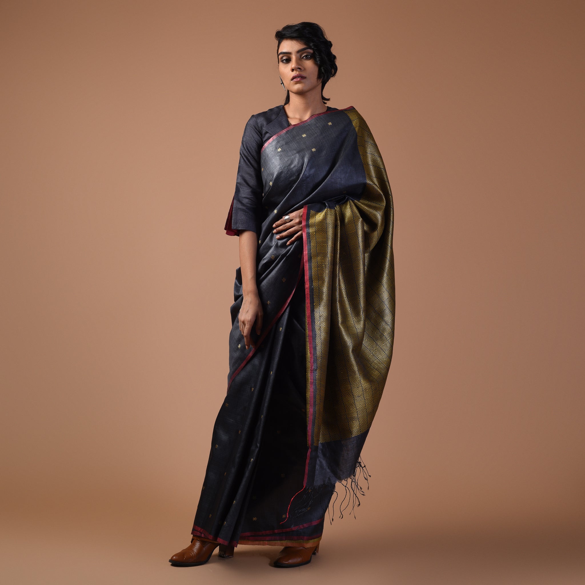 ZARI BUTI Handwoven Tussar Silk Saree - Black Gold