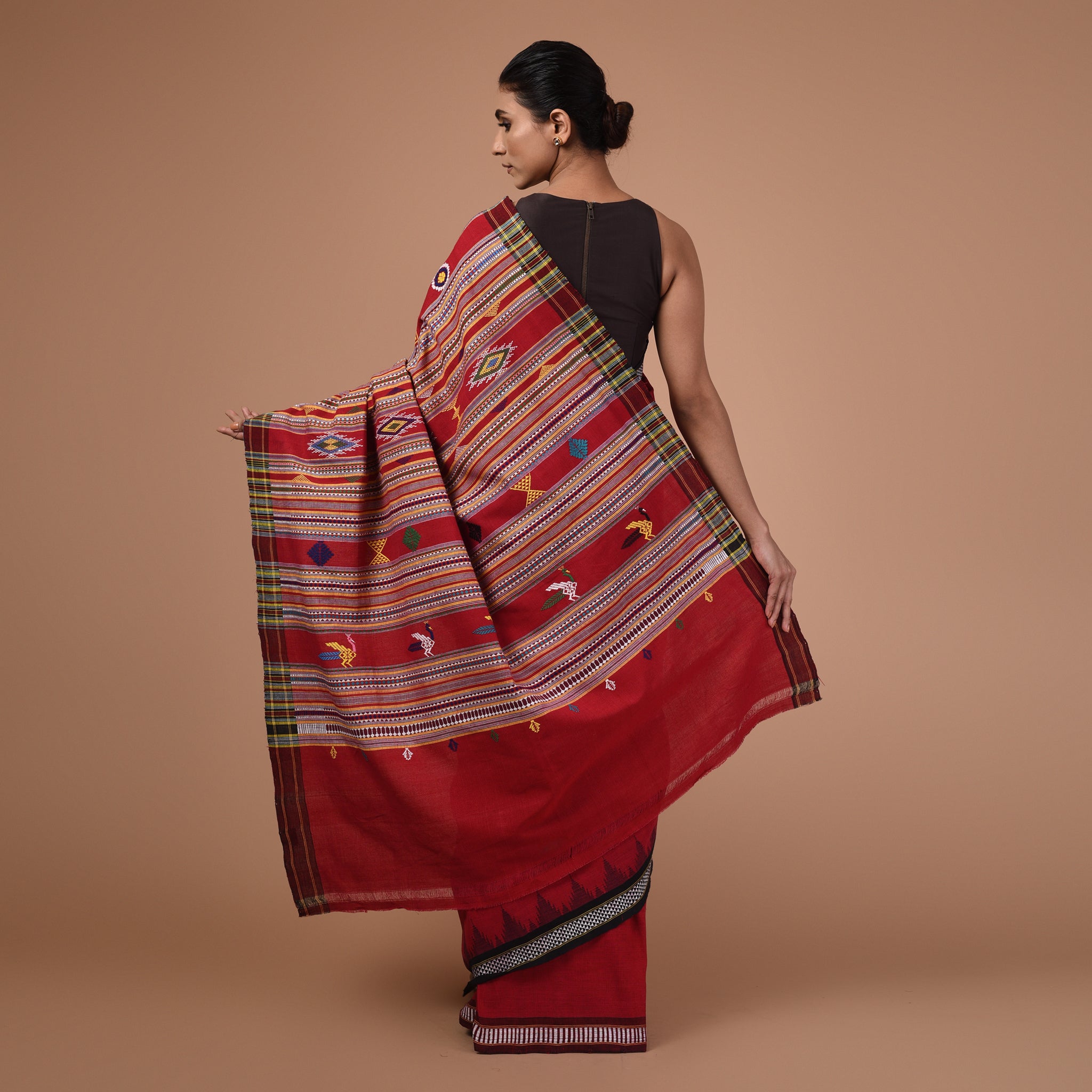 BOMKAI Cotton Handwoven Saree - Red