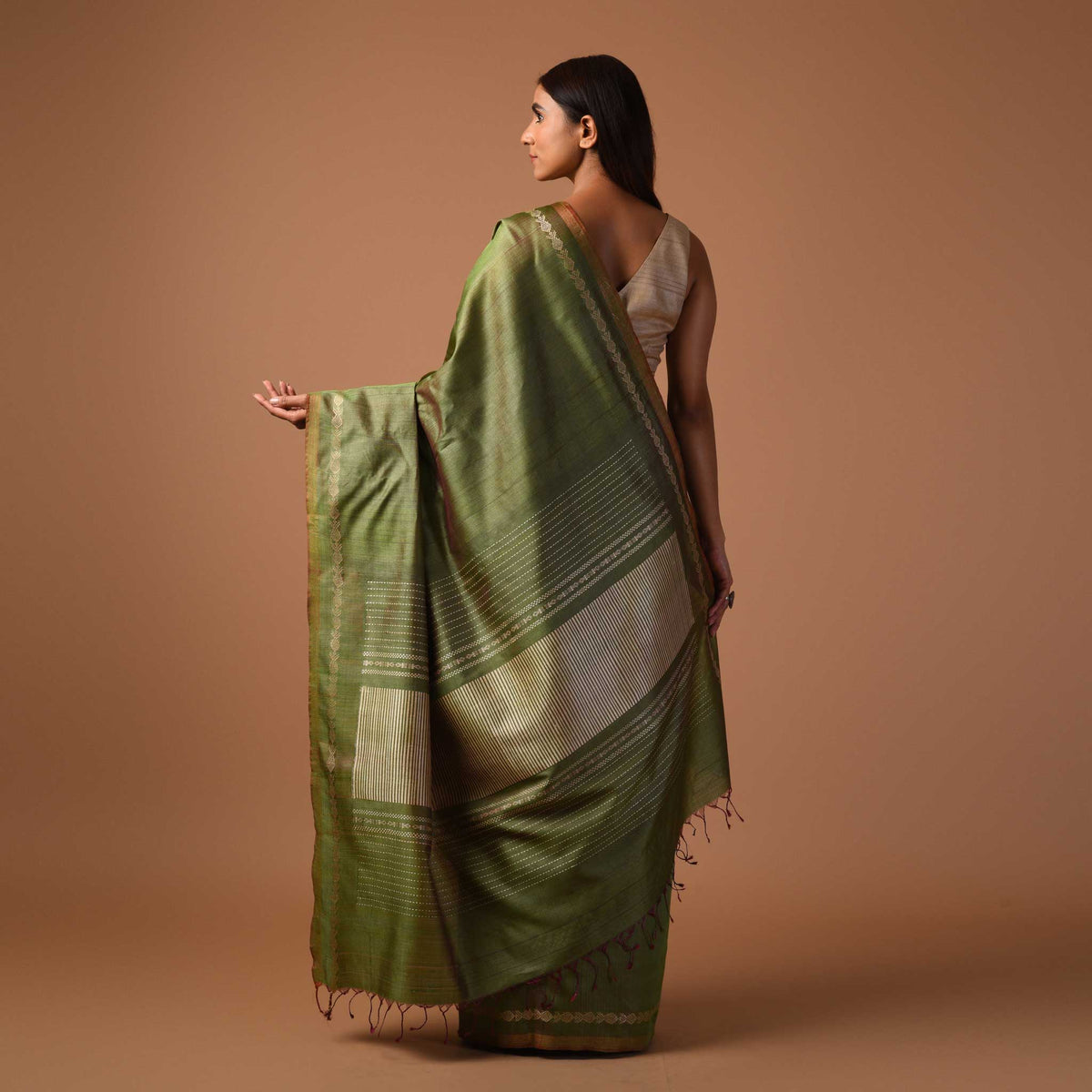 MACHLI (FISH) Tussar Silk Sari - Mehendi Green