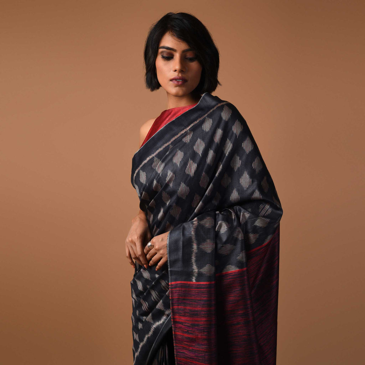 THIKRI Ikat Tussar Handwoven Silk Sari - Black and Red