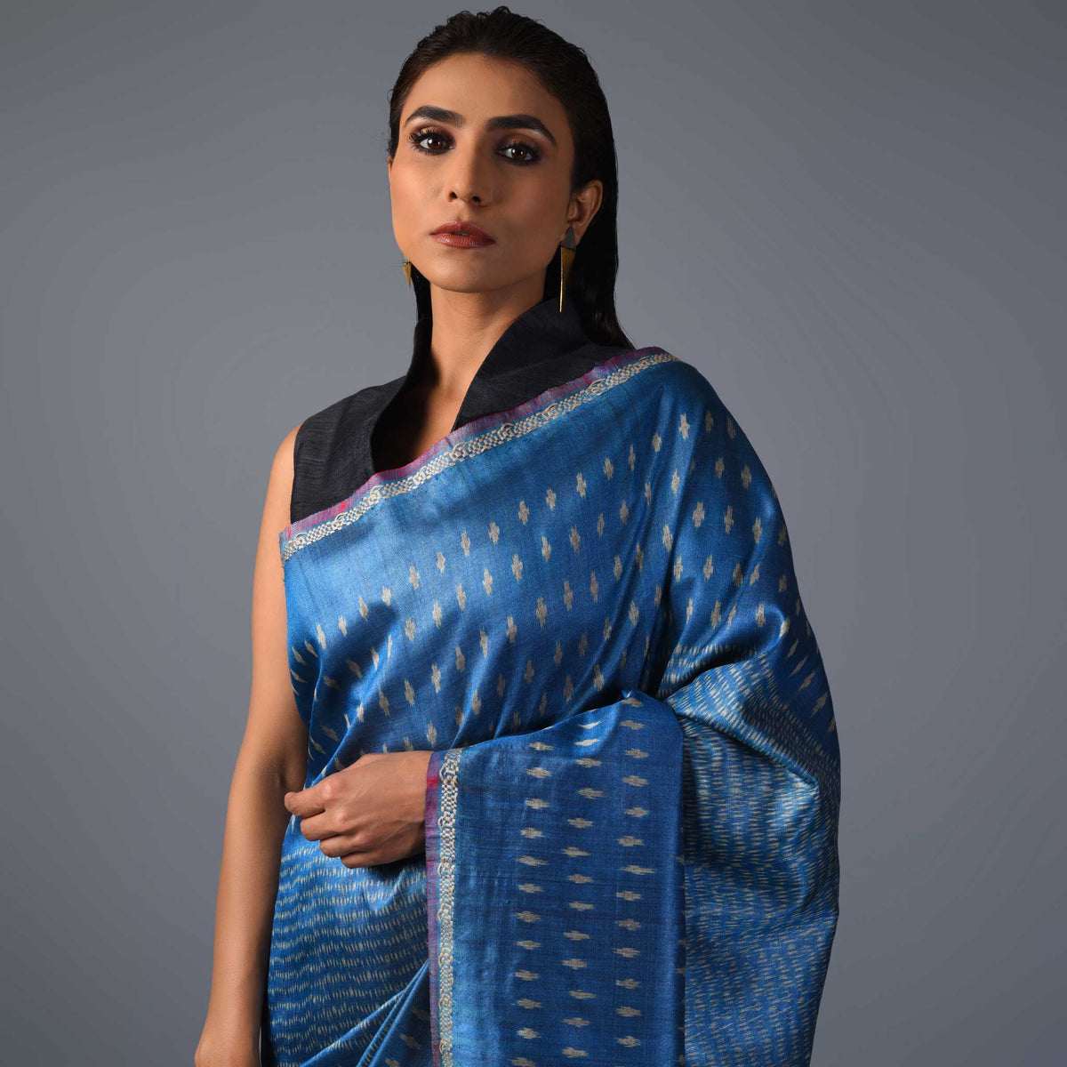 SITARA Ikat Tussar Long Pallu Handwoven Silk Saree - BLUE