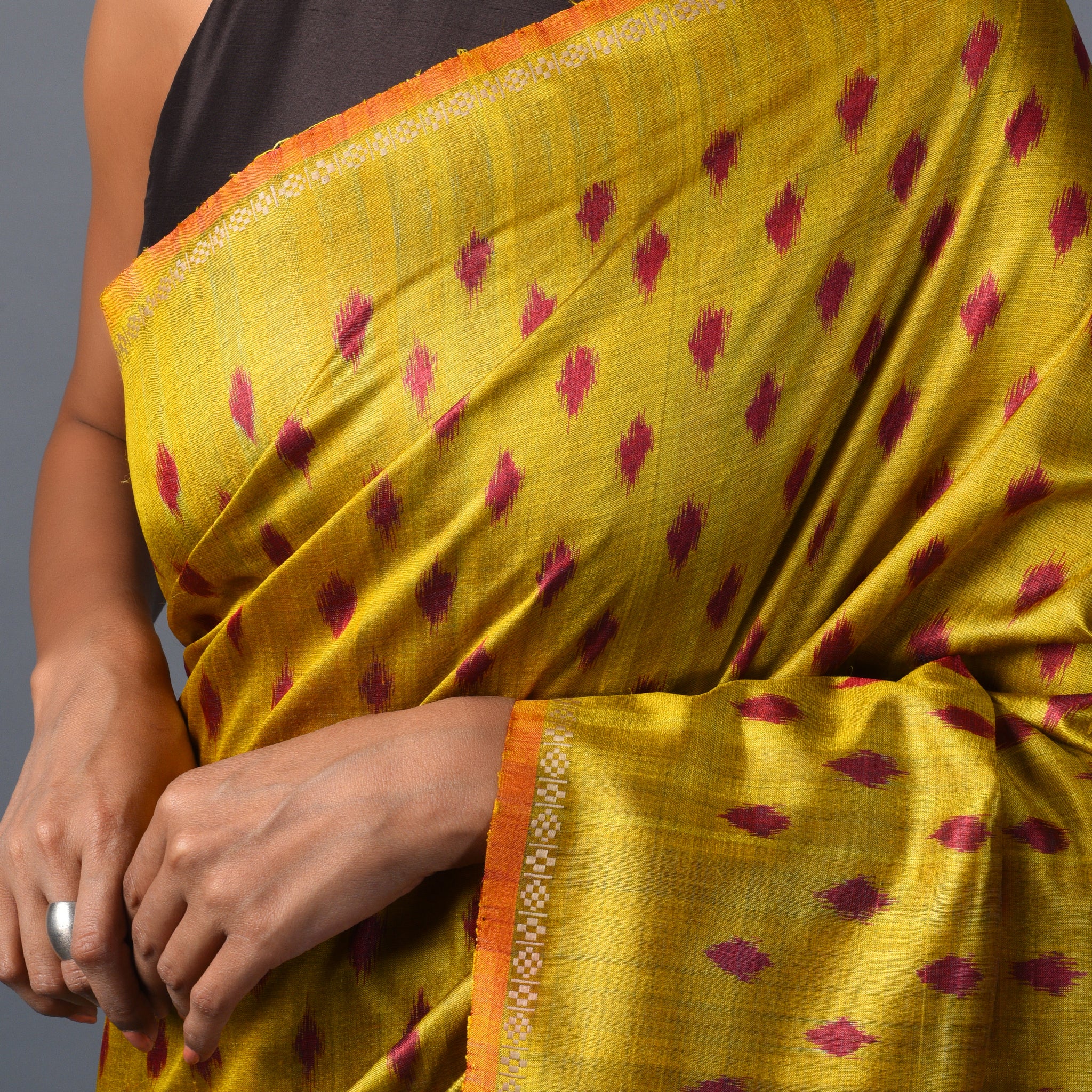 IKAT TUSSAR Thippa Long Pallu Handwoven Silk Saree - Lemon Green - Vriksh Designs
